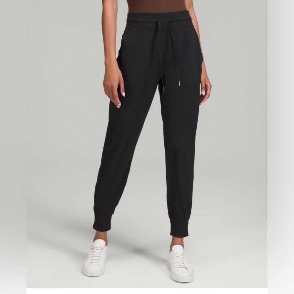 Lululemon Ready to Rulu High-Rise Jogger - Black - size 4